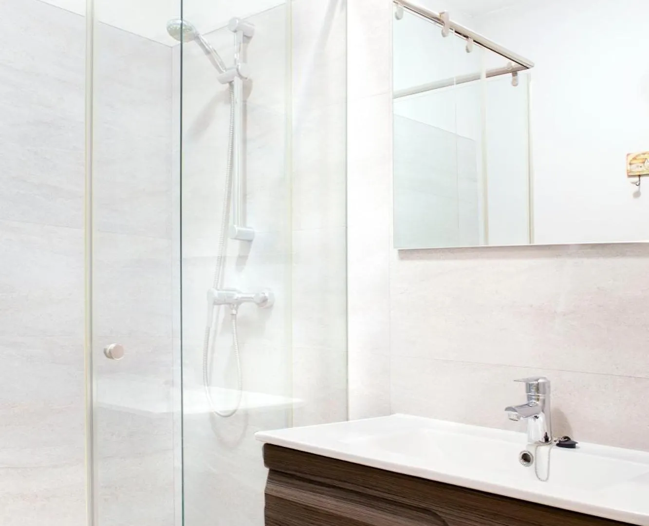 Apartment Allotjaments Placa Major-Roure Santa Pau Spain